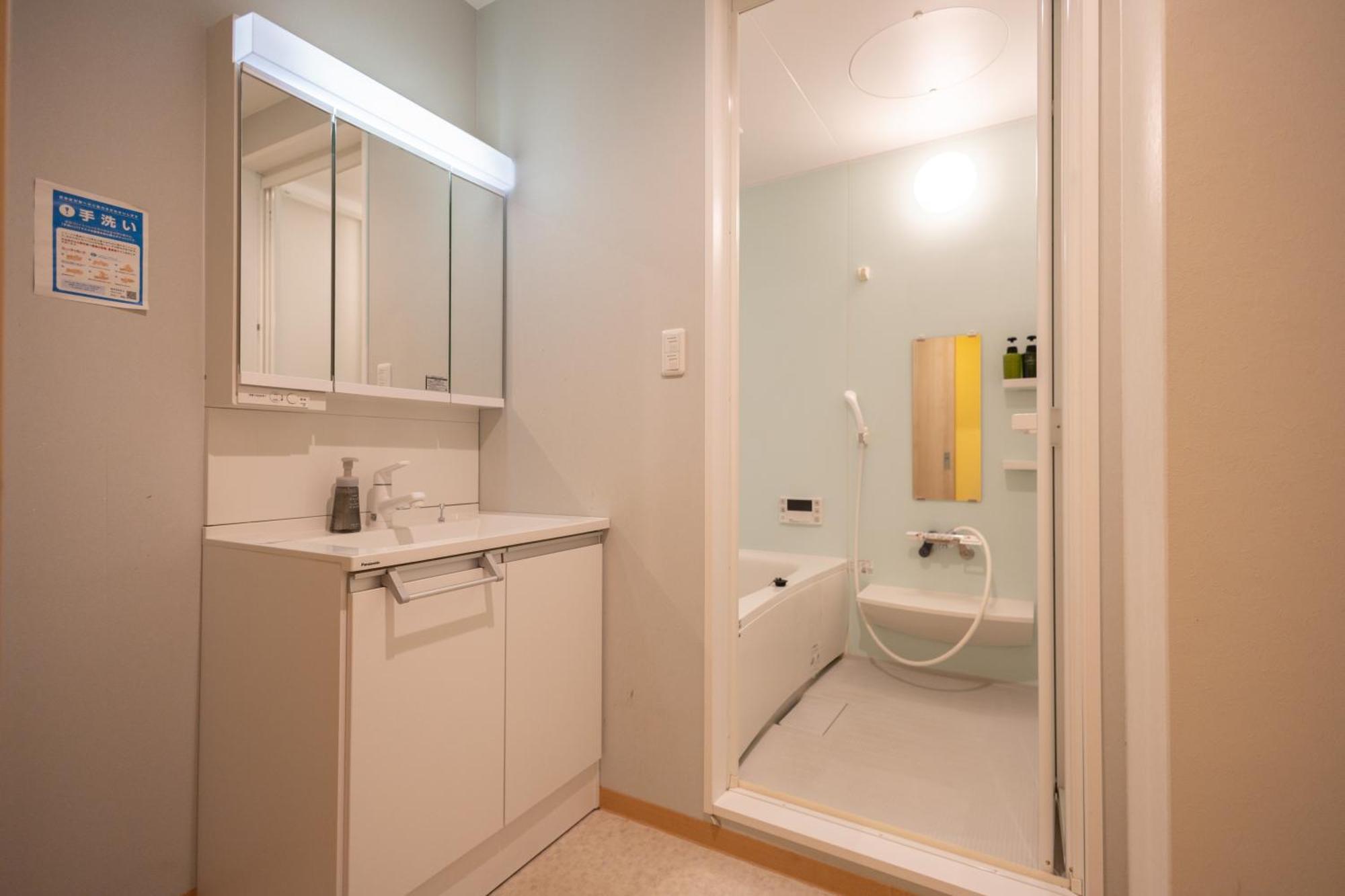 Nestay Terrace House Osaka Tsutenkaku Luaran gambar